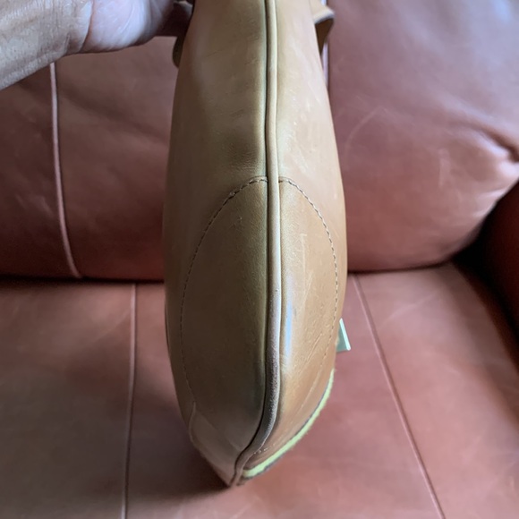 Authentic GUCCI - Picture 7 of 12